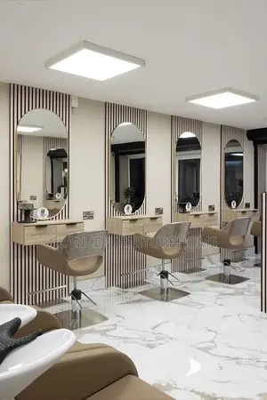 Stylist Dressers