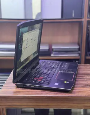 Laptop Acer Predator Helios 300 16GB Intel Core i7 SSD 512GB