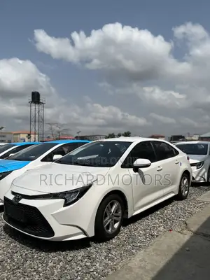 Toyota Corolla 2022 White