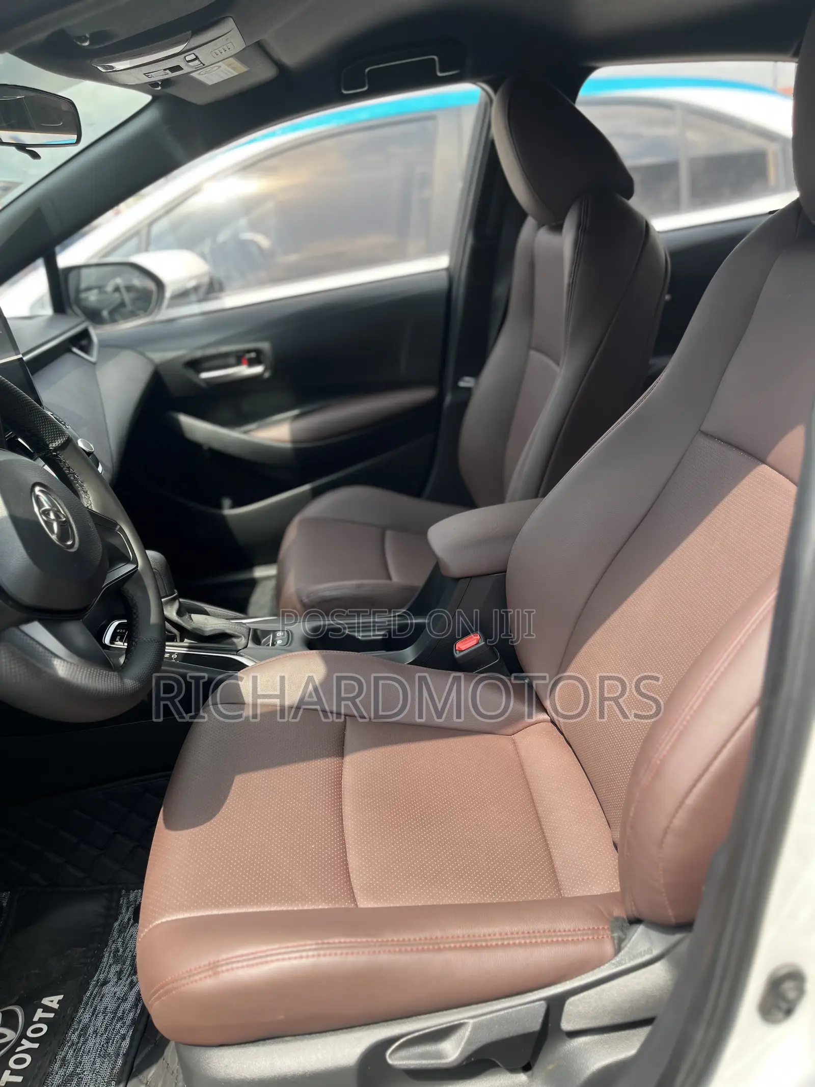 Toyota Corolla 2022 White