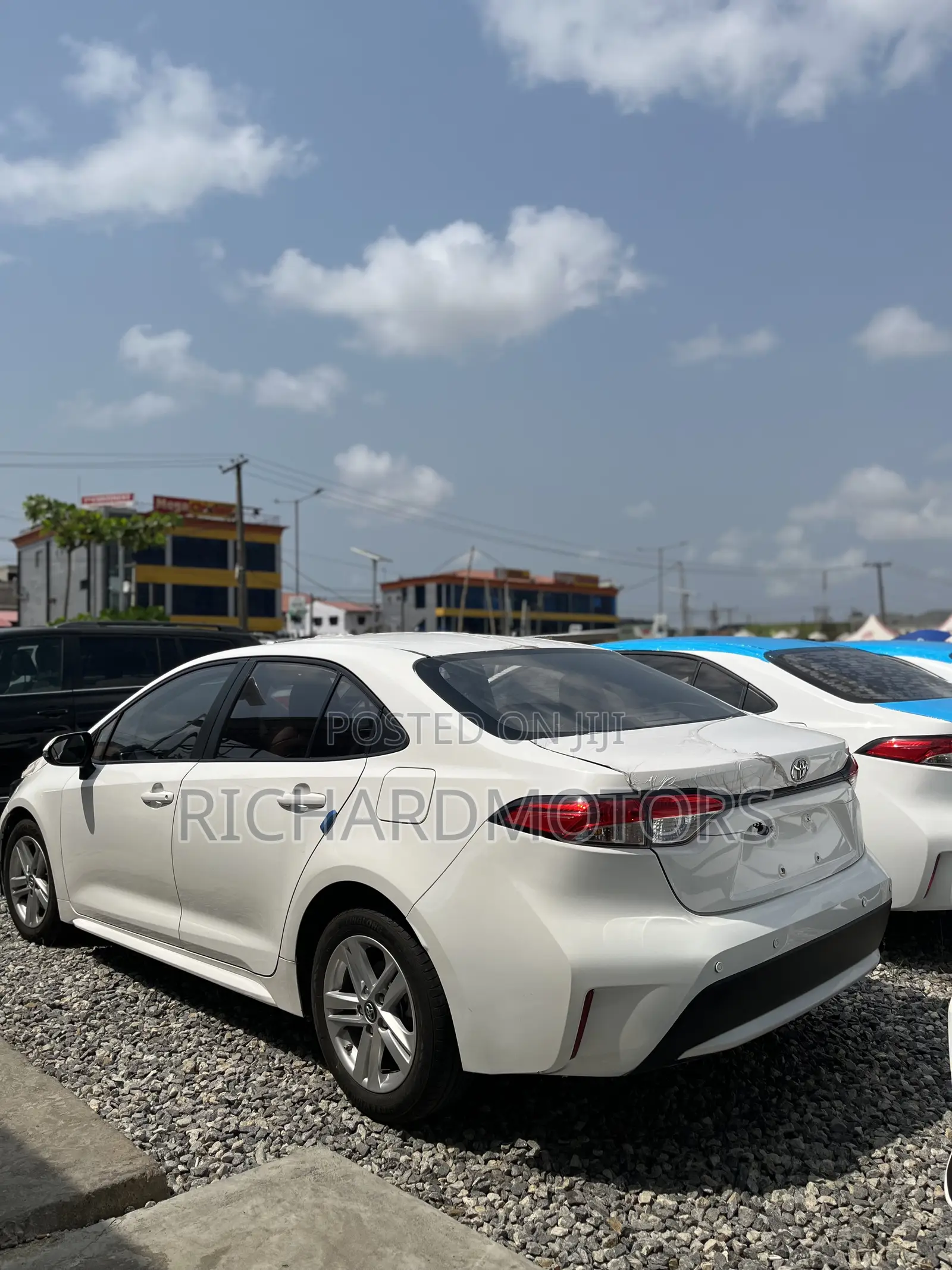 Toyota Corolla 2022 White
