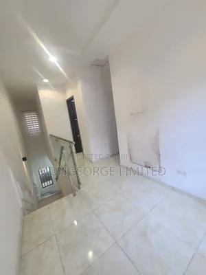 4bdrm Townhouse / Terrace in Ikate for rent