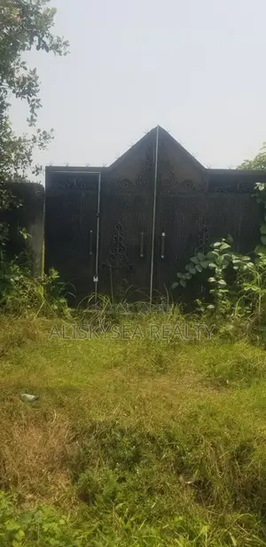 Land for Sale in Lakowe – Prime Location