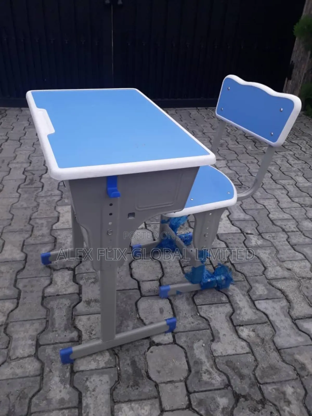 Children Reading Table