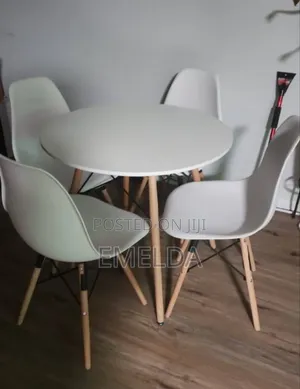 Superior Round Table With 4 Chairs for Sale