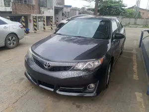 Toyota Camry 2012 Gray