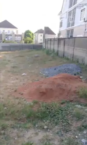 Plot for Sale in Dape for Sale 1, 200 SQM