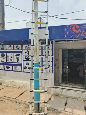 3.2 Foldable Ladder