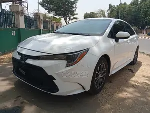 Toyota Corolla 2019 White