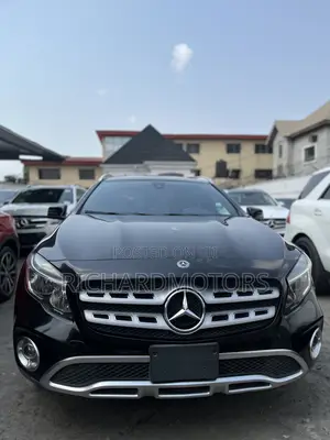 Mercedes-Benz GLA 250 2018 Black