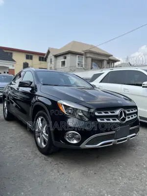 Mercedes-Benz GLA 250 2018 Black