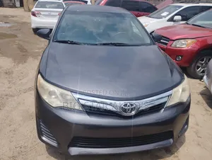Toyota Camry LE 4dr Sedan (2.5L 4cyl 6A) 2012 Matt Black