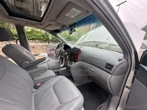 Toyota Sienna XLE Limited AWD 2005 Silver