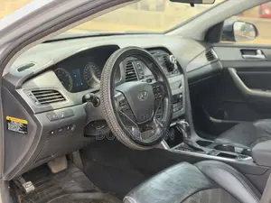 Hyundai Sonata Sport PZEV 4dr Sedan (2.4L 4cyl 6A) 2015 Gray