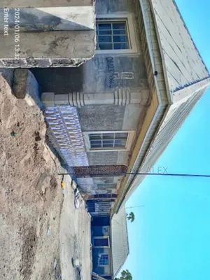 6bdrm Block of Flats in Private House, Karu-Nasarawa for sale