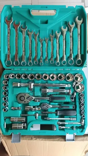 151 Pics CRV Complete Tools Box