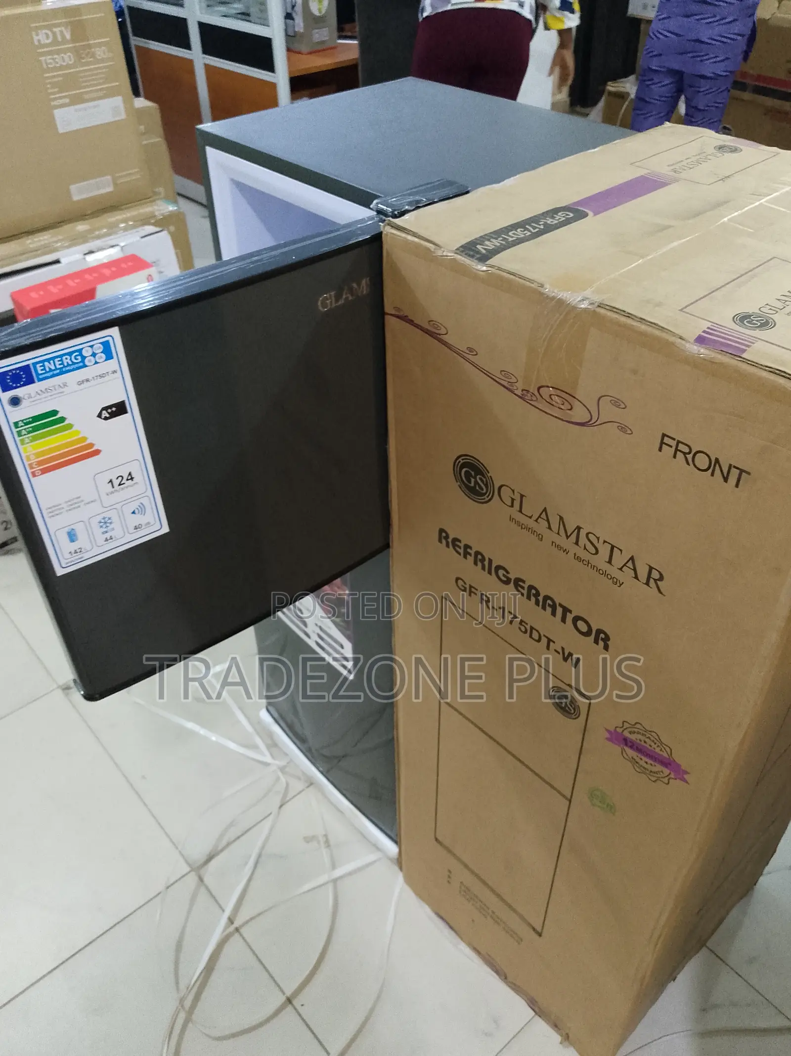 Glasmstar 175l Double Door Refrigerator High Efficiency Cooling