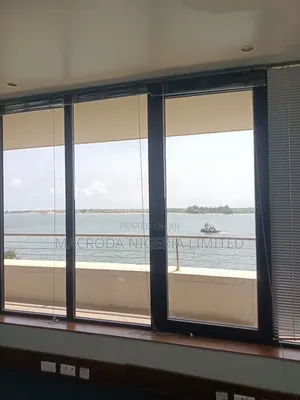 Multiple Vacant Offices for Rent