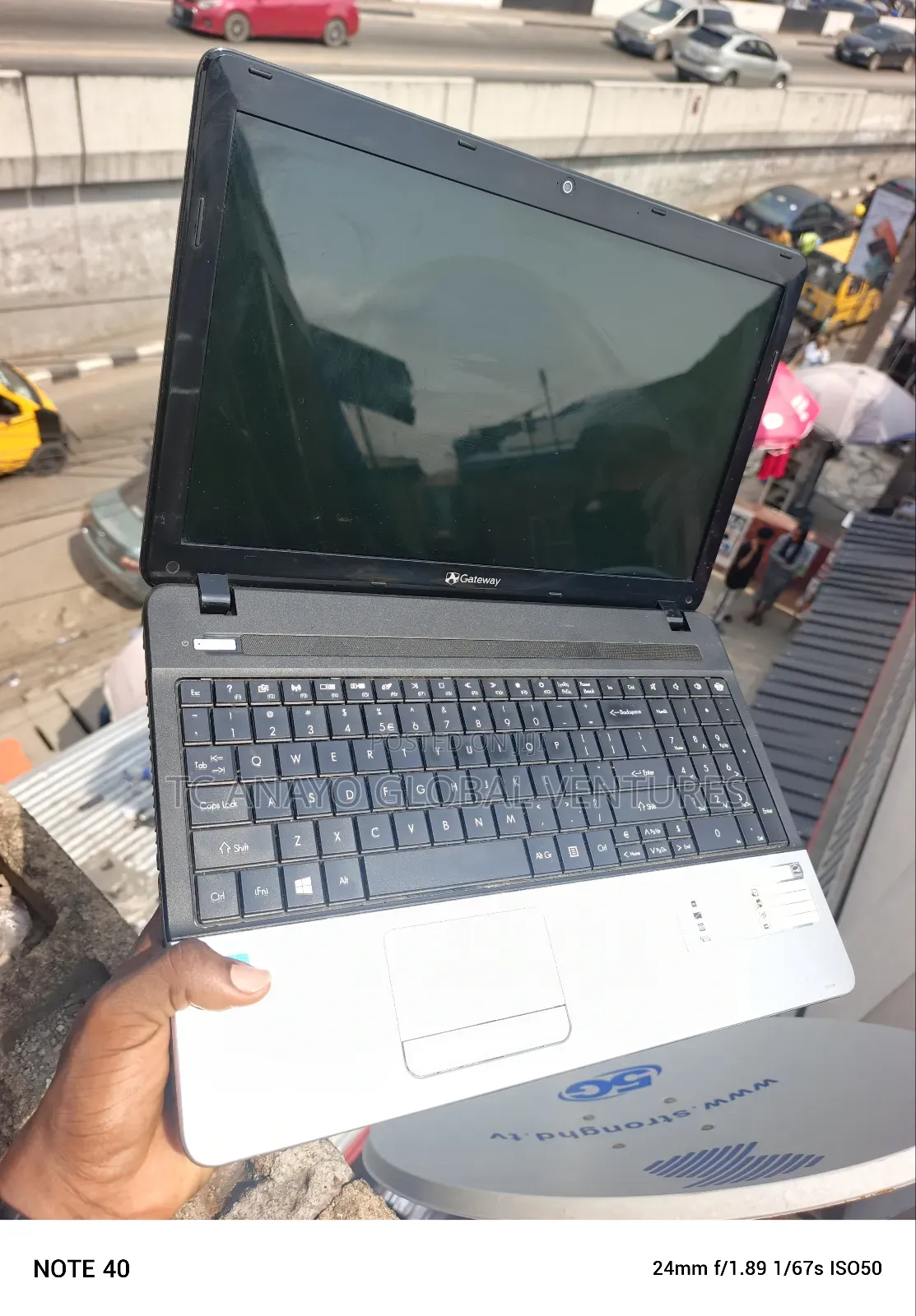 Laptop Gateway NE56R 4GB Intel Pentium HDD 320GB
