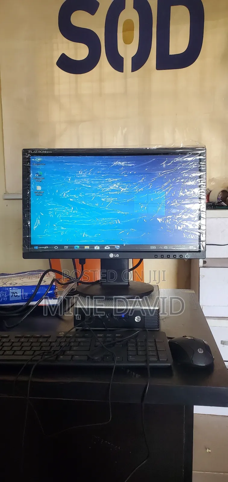 Desktop Computer HP ProOne 600 4GB AMD HDD 128GB