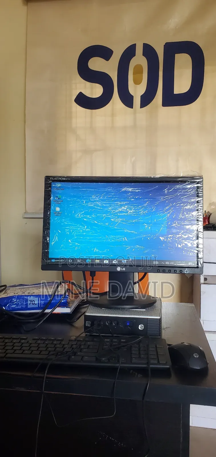 Desktop Computer HP ProOne 600 4GB AMD HDD 128GB