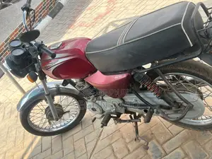 Bajaj Boxer 2022 Red
