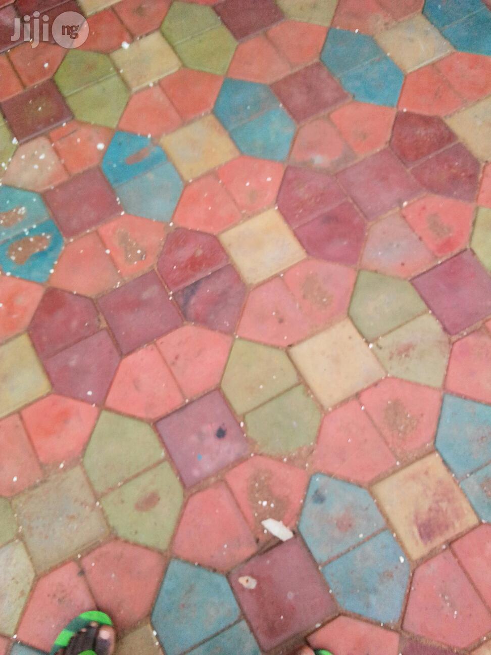 American Bishop Hat Interlocking Paving Stones