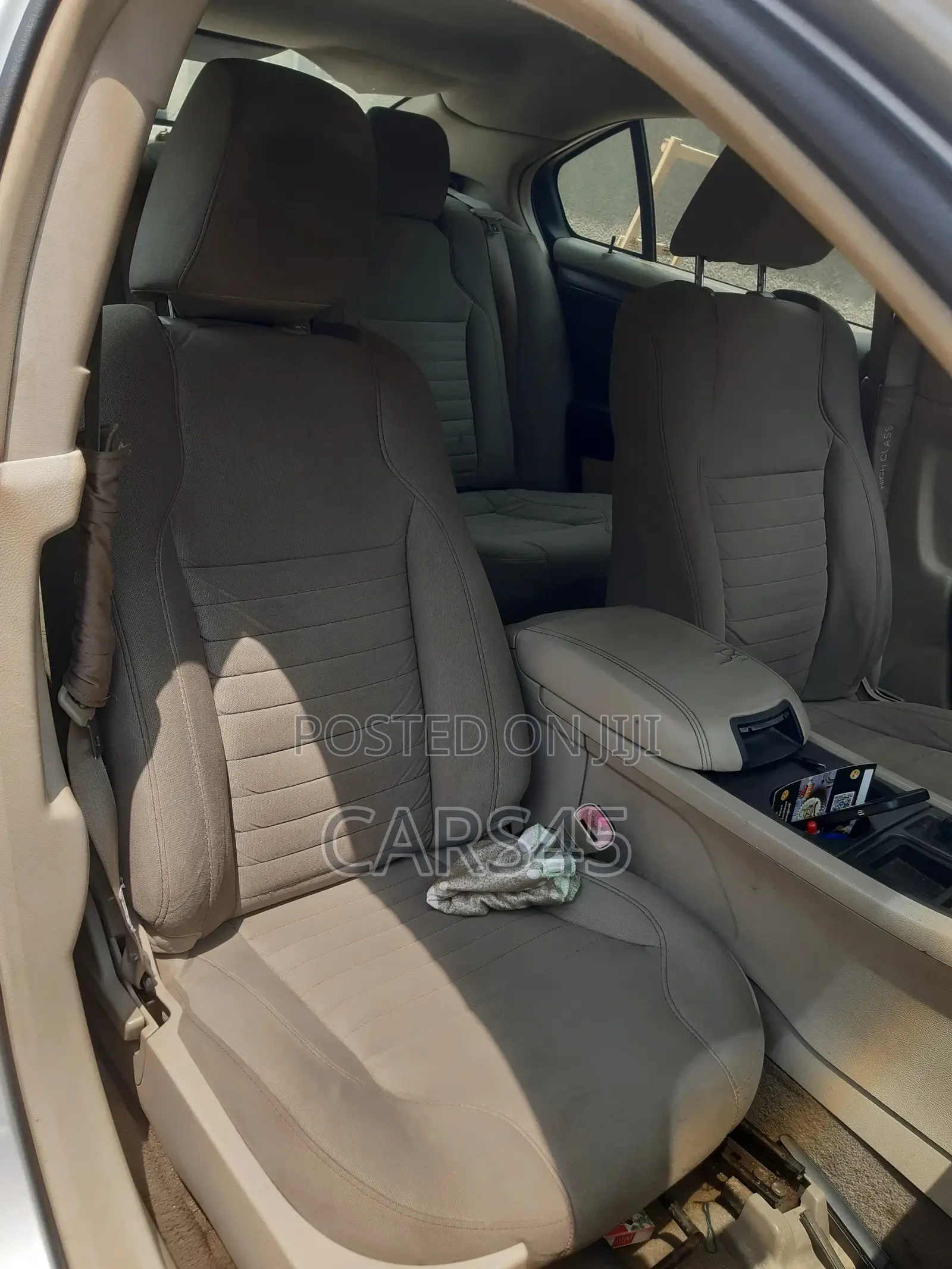 Ford Taurus 2010 Silver