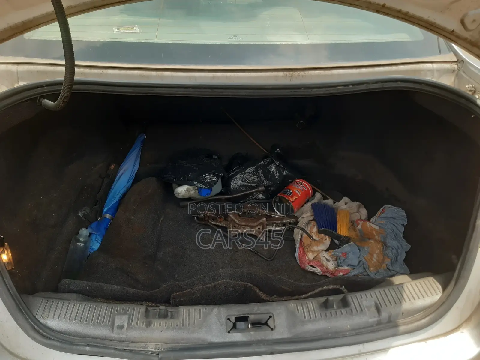 Ford Taurus 2010 Silver