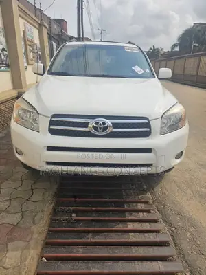 Toyota RAV4 Limited 2008 White