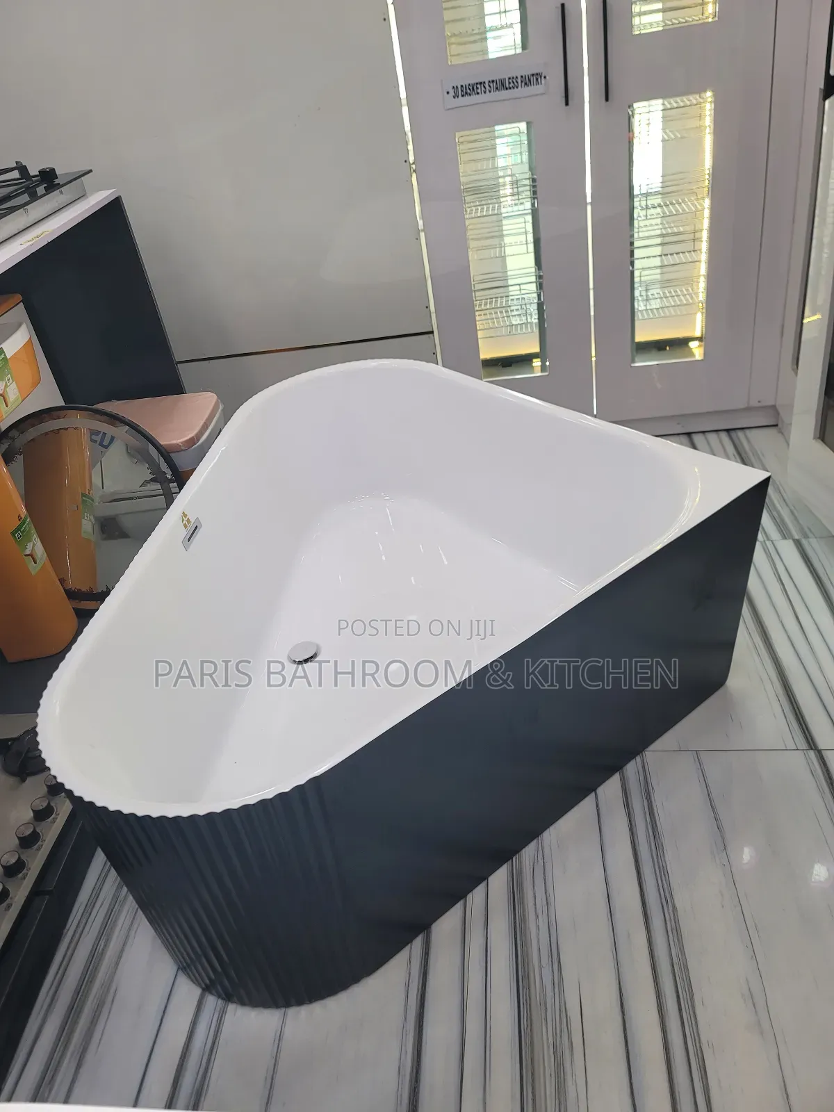 Bathtub Love Shape