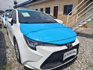 Toyota Corolla L 2022 White