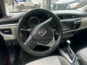 Toyota Corolla 2015 Red