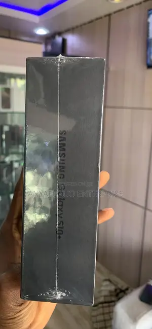 New Samsung Galaxy S10 Plus 128 GB Black