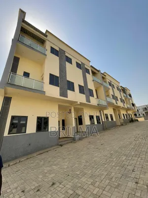 4bdrm Duplex in Life Camp for sale
