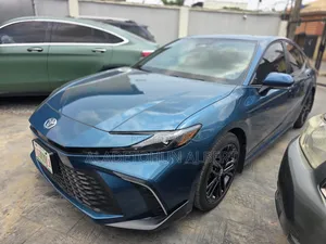 Toyota Camry 2025 Blue