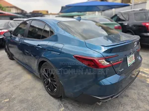 Toyota Camry 2025 Blue