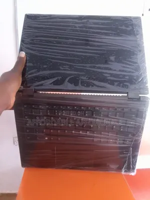 Laptop Lenovo ThinkPad Yoga 4GB Intel Core i3 HDD 500GB