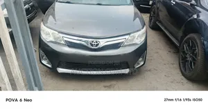 Toyota Camry XLE 4dr Sedan (2.5L 4cyl 6A) 2013 Gray