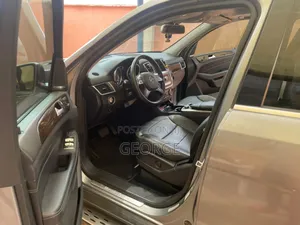 Mercedes-Benz M Class ML350 4dr SUV (3.5L 6cyl 7A) 2015 Brown