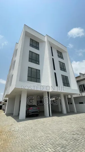 2bdrm Block of Flats in Chevron for sale
