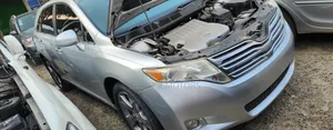 Toyota Venza 2010 Silver