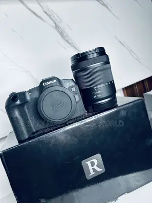 Canon Eos R8 With Rf24-105 STM
