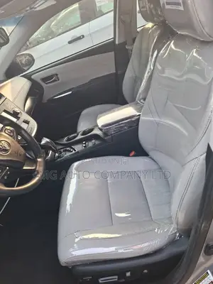 Toyota Avalon Limited FWD Sedan (3.6L 6cyl 6A) 2016 Silver