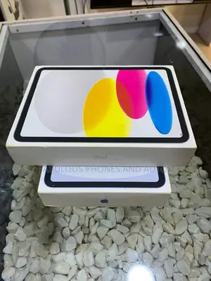 New Apple iPad (2025) 128 GB Silver