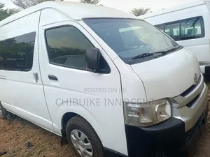 Toyota HiAce 2012 White