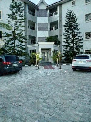 3bdrm Apartment in Lekki Phase 1 for sale