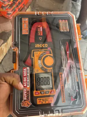 Dc/Ac Clamp Meter