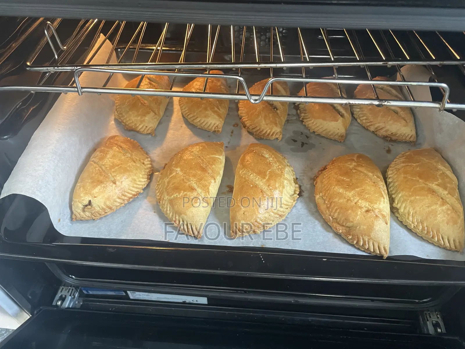 Pastry-Meatpie in Ajah - Food & Beverages, Favour Ebe | Jiji.ng