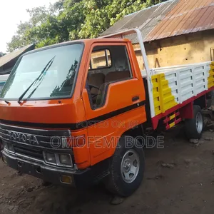 Toyota Dyna 150 Nigeria Used Four Tyres Petrol Truck